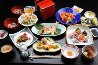 Qu'est-ce que la cuisine Kaiseki et Kaiseki ? Restaurants recommandés à Kyoto, étiquette et phrases à connaître