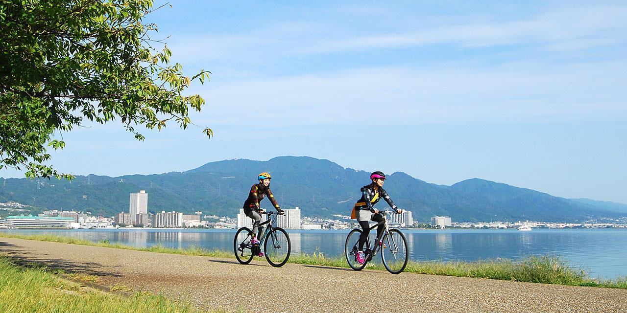Biwaichi, Japan's No. 1 National Cycle Route around Lake Biwa, approximately 200 km around the lake