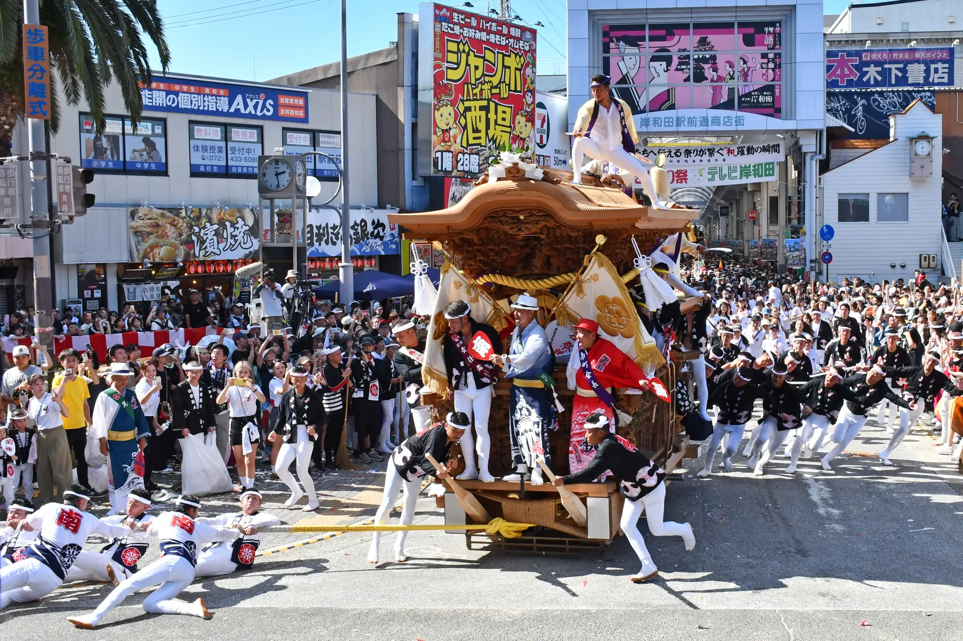 迫力満点のやりまわし