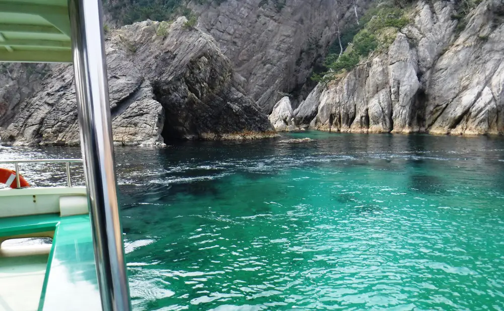 The sheer might of nature as it commands massive rock formations and uniquely shaped cliffs that can only be seen from the cruise.