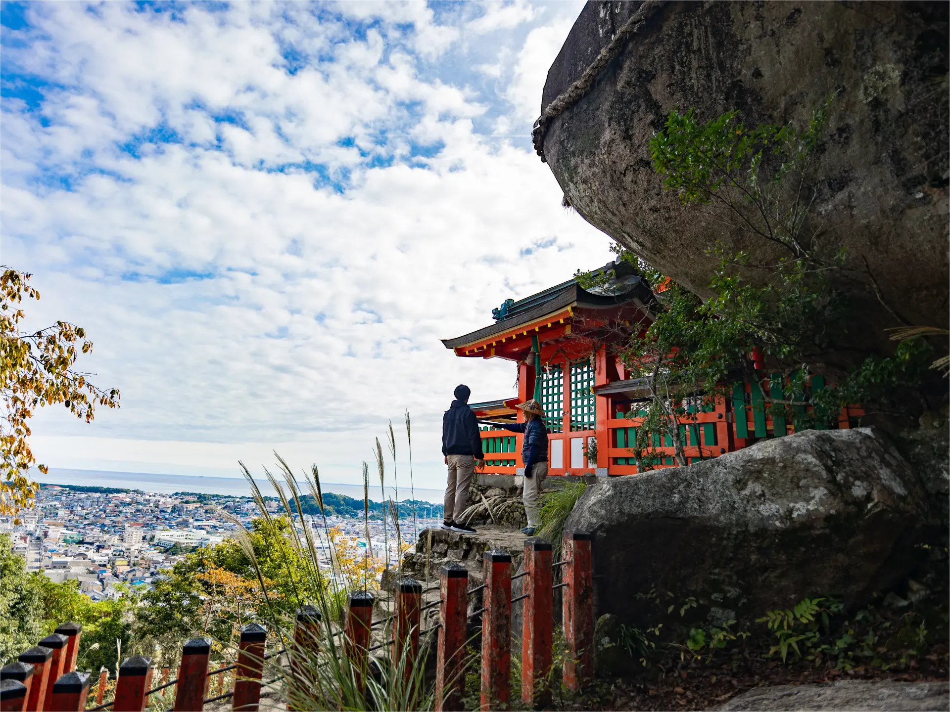 Sprawling views out over Shingu City and to the vast sea stretching beyond.