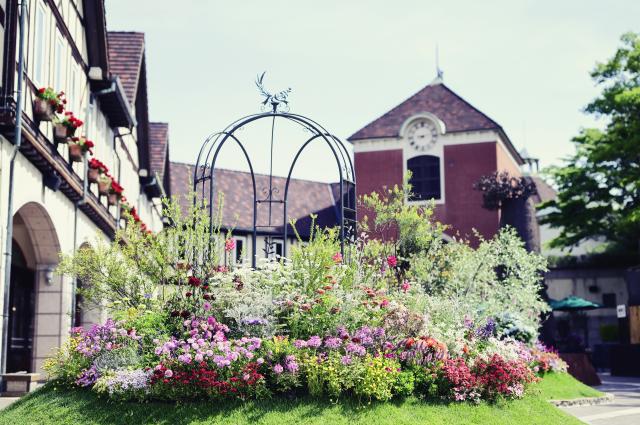 An observatory rest house inspired by Germany's Wartburg Castle and a welcome garden to greet guests
神戸布引ハーブ園／ロープウェイ