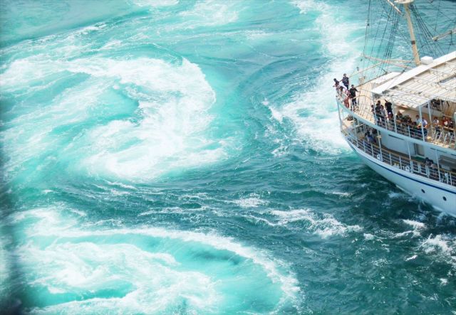 Nippon Maru and the whirlpools
Joyport Awajishima Inc.