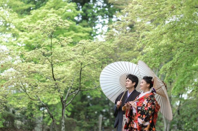 Kimono experience in Nagaokakyo with photos taken by a professional photographer