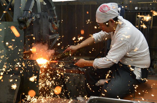 Japanese sword making