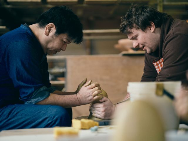 Echizen Pottery and Echizen Chest Craft Tour with Japanese Sake Experiences