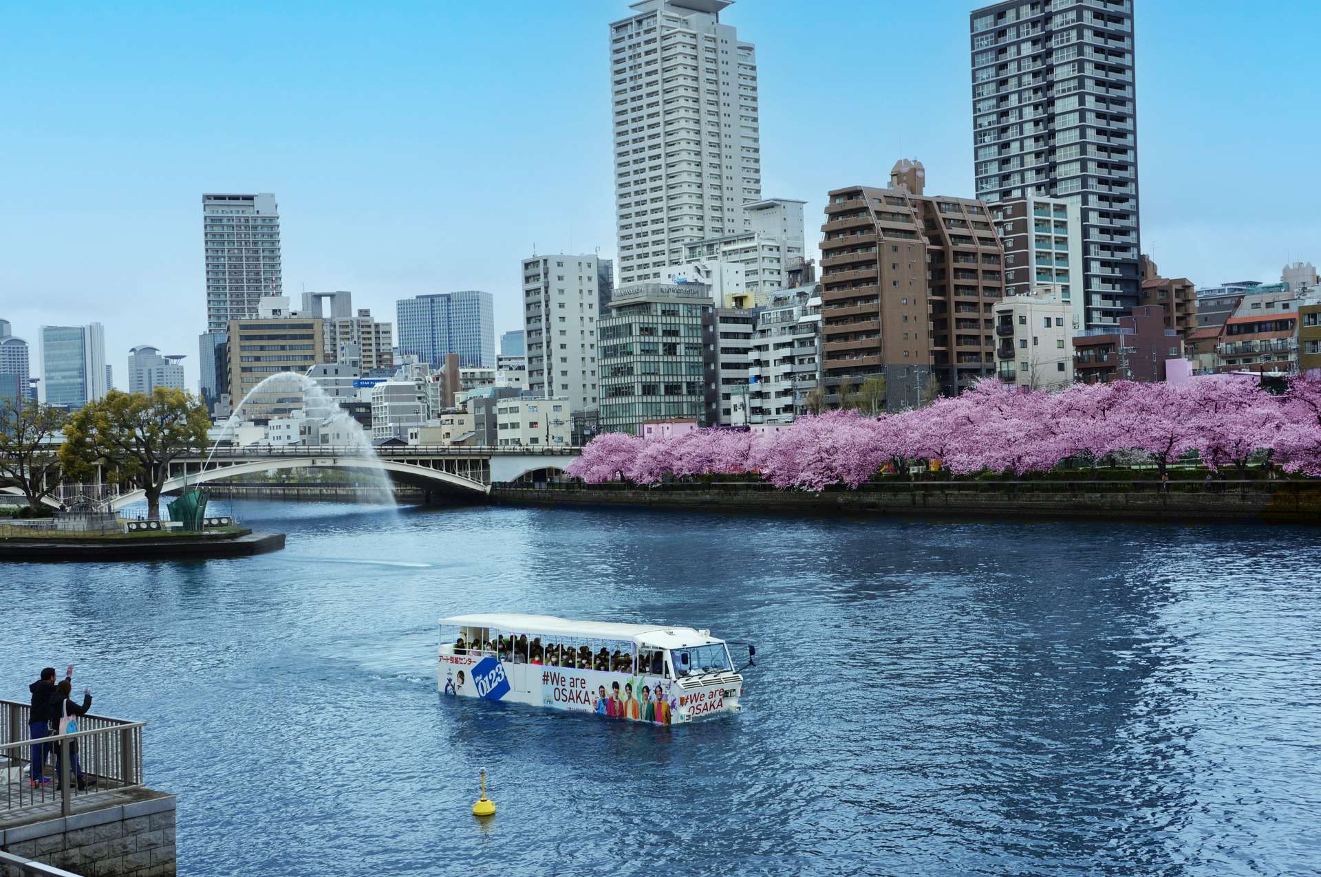 水陸両用バスツアー　大阪ダックツアー