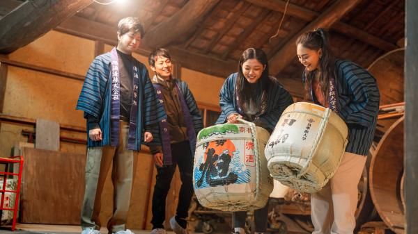 Explore the wonder of Japanese Sake on a cycling tour at Meiwa town