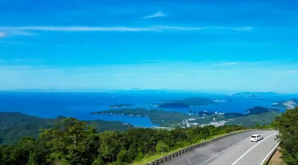 Drive along the scenic spots of Iseshima