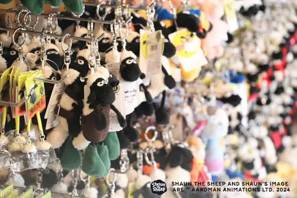 ひつじのショーン_グッズ専門店
SHAUN THE SHEEP AND SHAUN'S IMAGE ARE TM AARDMAN ANIMATIONS LTD. 2024